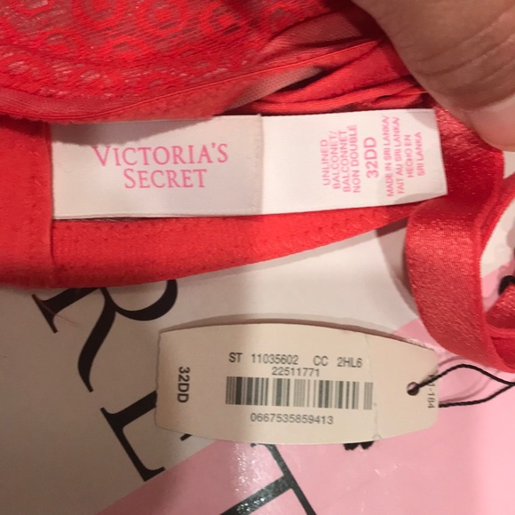 💖 Victoria Secret Unlined Balconnet Bra - Picture 7 of 7